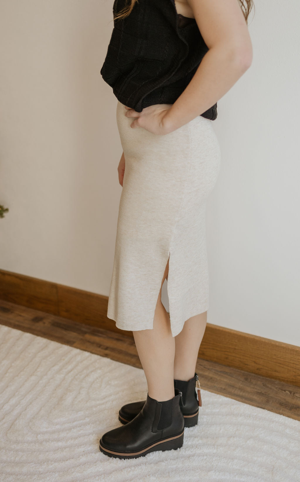 TRACI CREAM SWEATER SKIRT BY IVY & CO