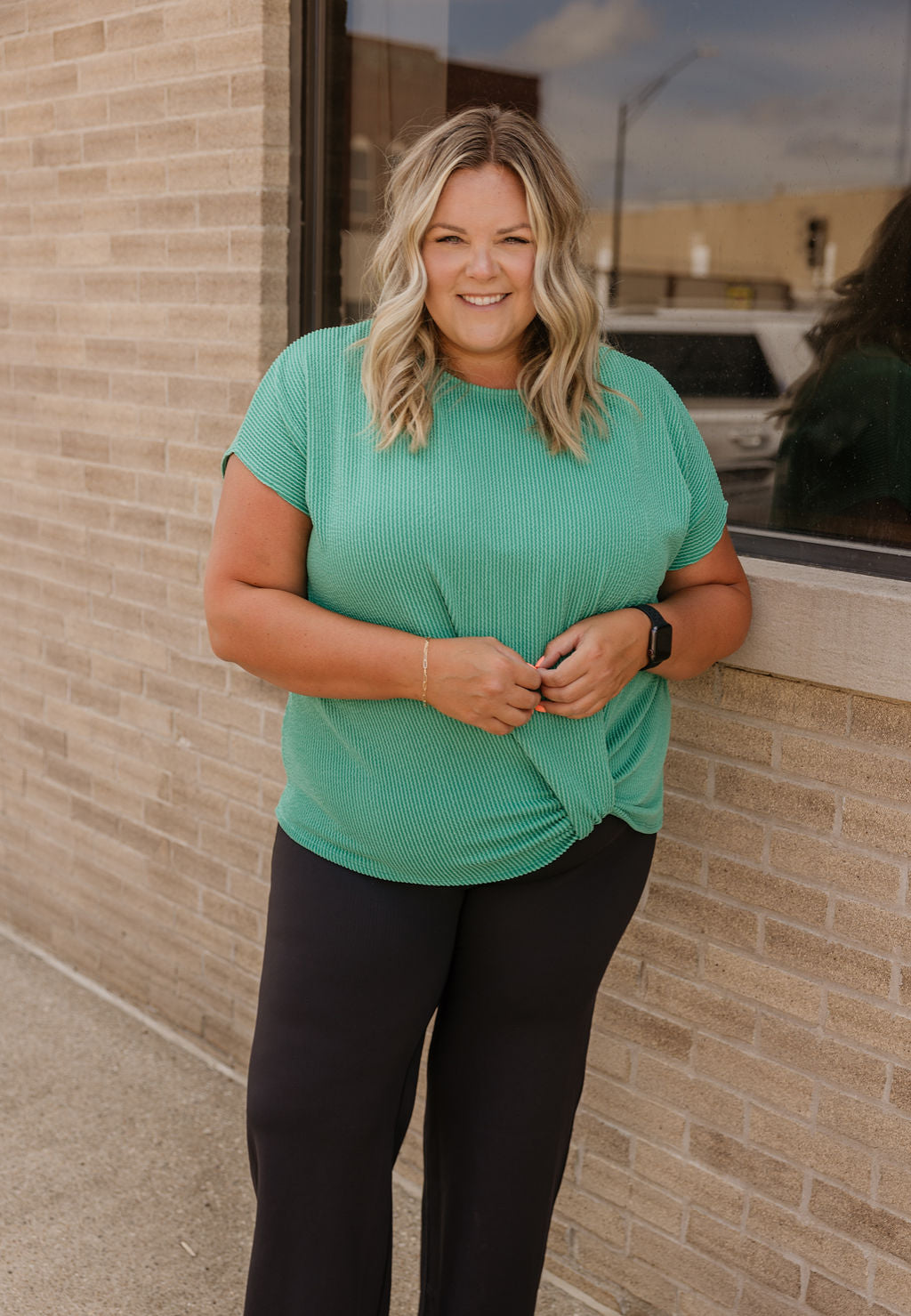 ALONDRA CURVY RIBBED SHORT SLEEVE TOP