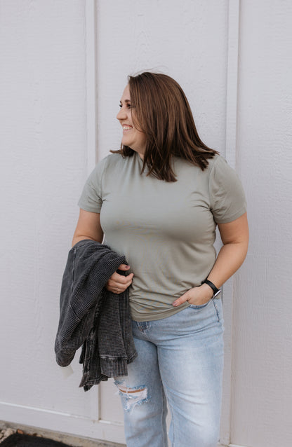 KIM CREW NECK BASIC TEE 2 COLOR OPTIONS