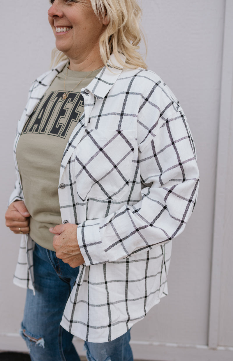 CAELYN IVORY AND BLACK PLAID BUTTON DOWN TOP