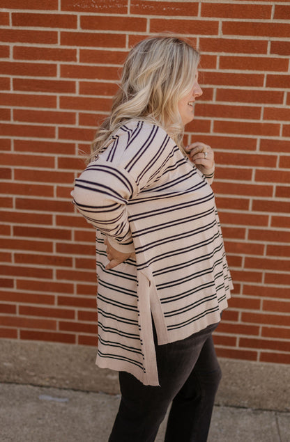 CHAELOR CURVY STRIPED KNIT TOP