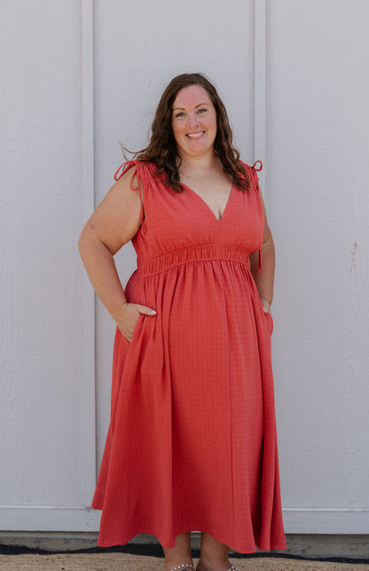 HENRIETTA CURVY CRIMSON TEXTURED MIDI DRESS