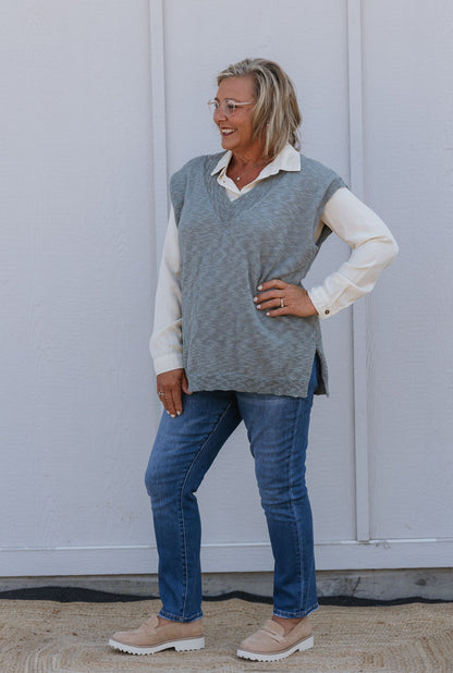 FONDA GREEN MINT LIGHTWEIGHT SWEATER VEST