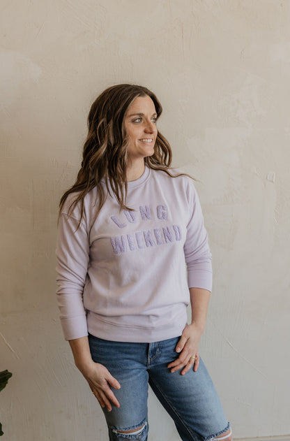 LONG WEEKEND LILAC CREWNECK SWEATSHIRT