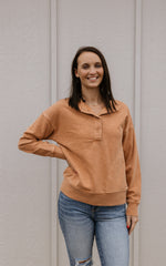 ALORA WASHED 3/4 BUTTON TOP 2 COLOR OPTIONS