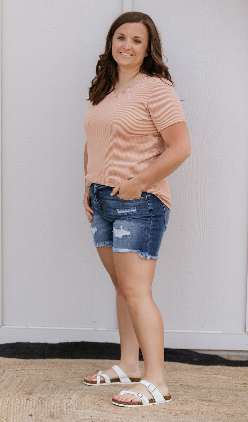 EVALYN RIBBED VNECK TOP