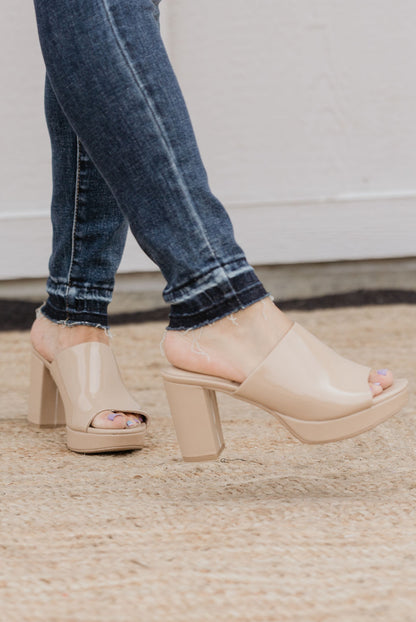 KYLIE NUDE PUMP