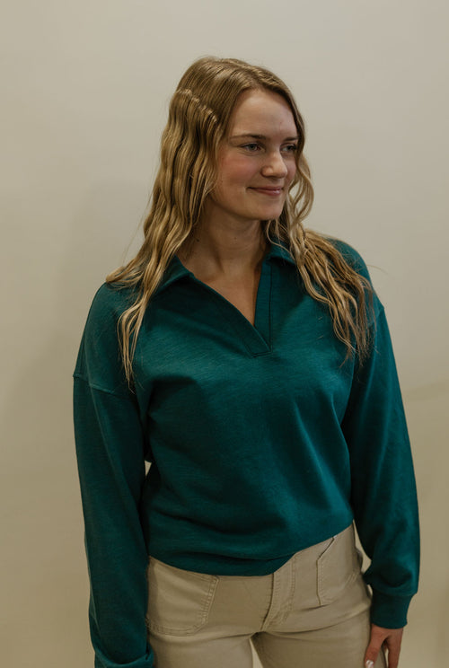 LUMI EMERALD GREEN VNECK COLLARED TOP BY IVY & CO