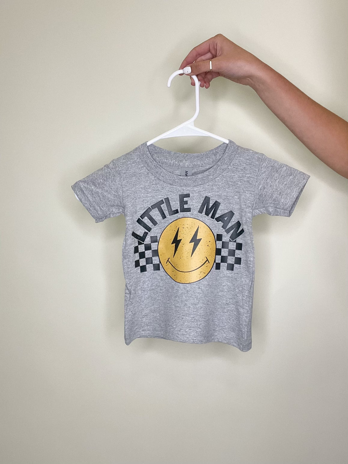 LITTLE MAN GRAPHIC TEE