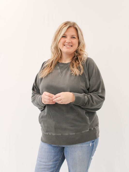 SHANDA CURVY TERRY PULLOVER