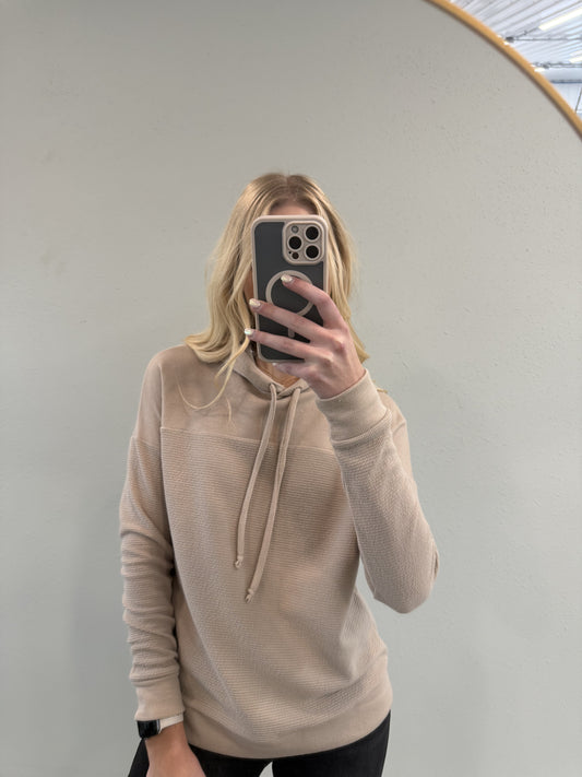 RIVER DRAWSTRING HOODIE TOP