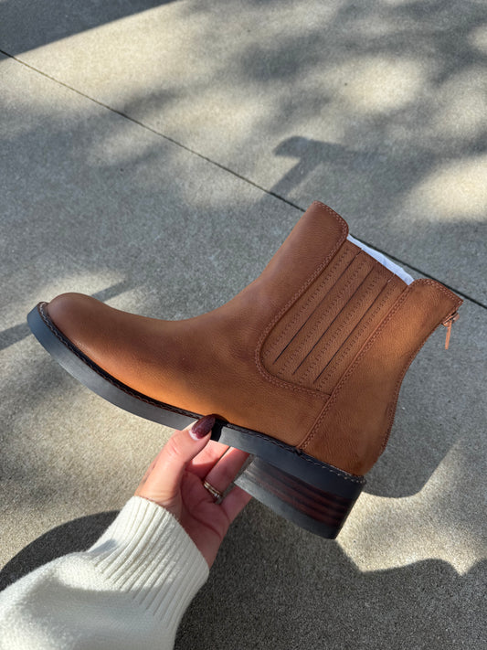 CLYDE CHELSEA BOOT