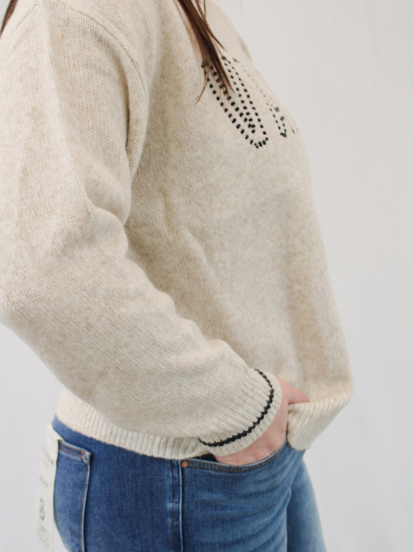 VACAY EMBROIDERED SWEATER