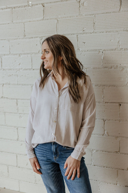 MAKAYLA NEUTRAL STRIPED BUTTON DOWN TOP