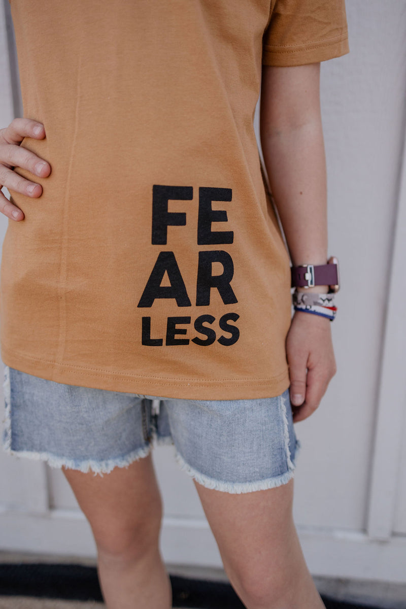 FEARLESS GIRLS GRAPHIC TEE