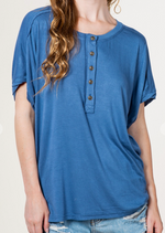 ANNE BASIC TOP WITH BUTTON DETAIL 2 COLOR OPTIONS