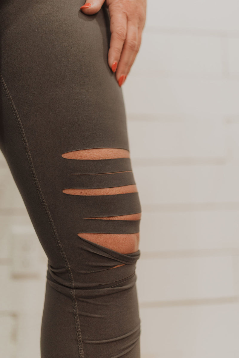 CURVY LEGGINGS WITH LASER CUT OUT