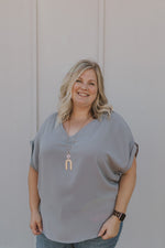 ELENOR CURVY VNECK BLOUSE WITH CUFFED SLEEVE 2 COLOR OPTIONS