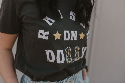 RAISED ON DOLLY GRAPHIC TEE